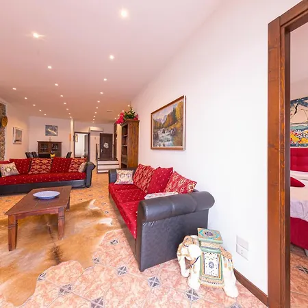 아파트 Jureka Sea View 2