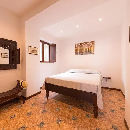 Jureka Sea View 2 * 체팔루