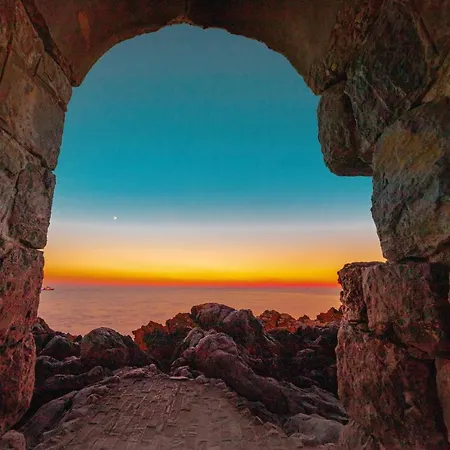 Jureka Sea View 2 * 체팔루